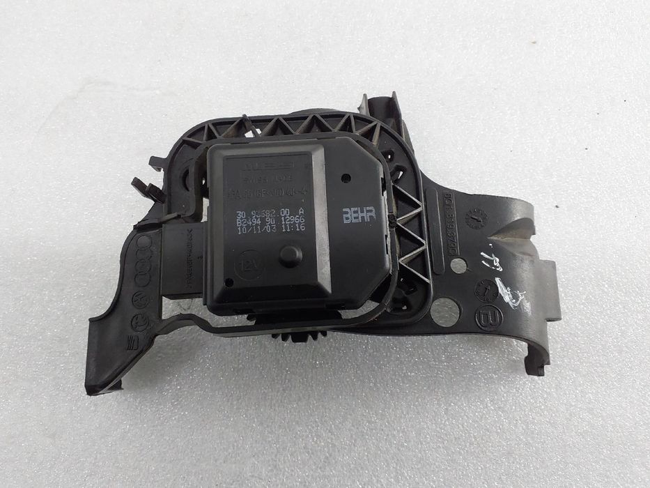 Motor da comporta da sofagem SEAT Ibiza III (6L1)