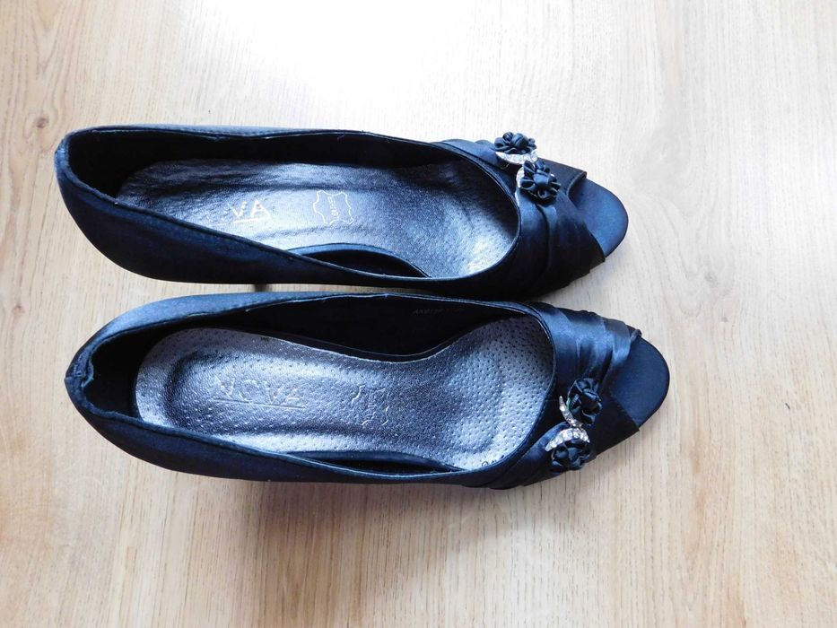 NOVA buty czarne szpilki 39