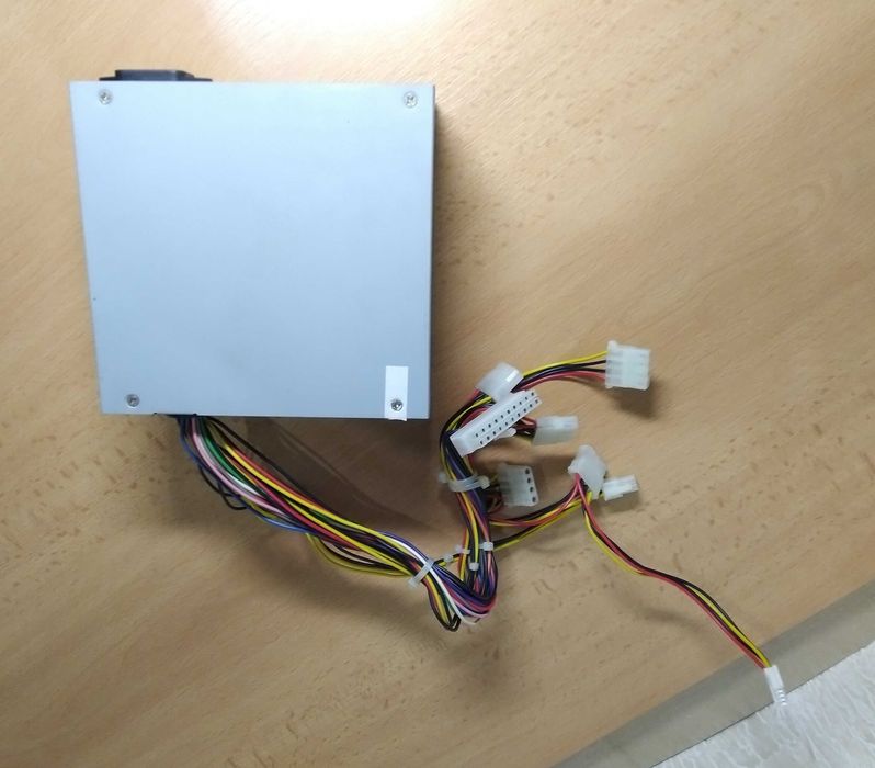 Блок живлення для ПК COLORSit 330W ATX12V P4