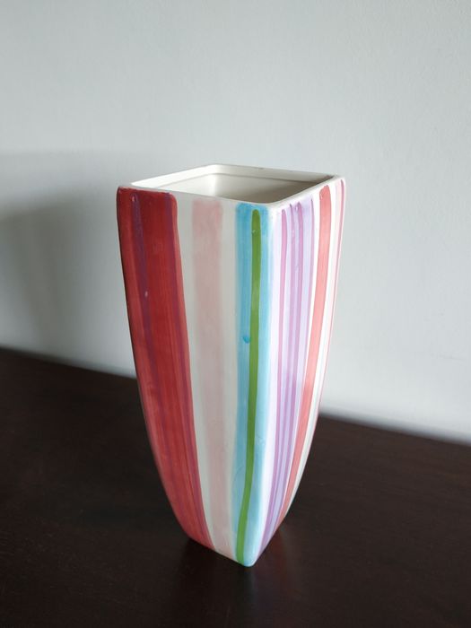 Decorative ceramic jug443069029008680964