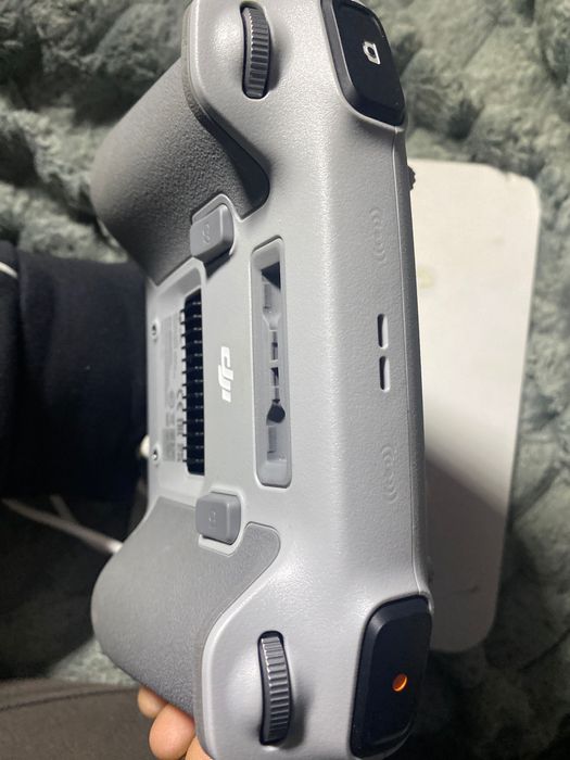 Продам пульт DJI RC в идеальном состоянии!