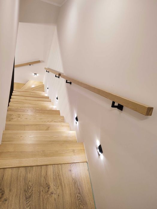 Schody drewniane na beton / jesionowe lakierowane Gotowe na 02.2026