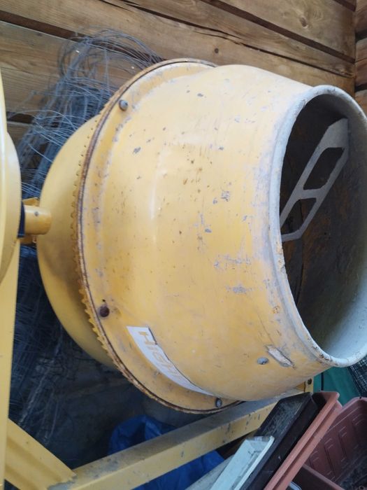 REZERWACJA Betoniarka HIGHER PROFESSIONAL 125L / 230V 500W sprawna