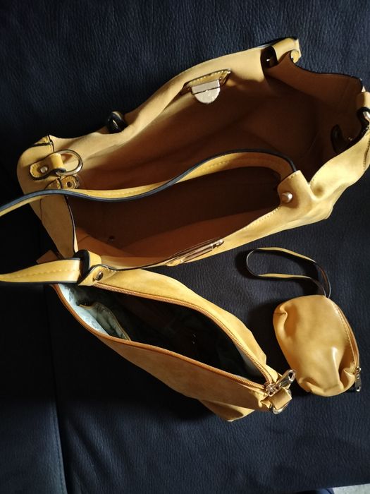 Conjunto de mala e 2 bolsas