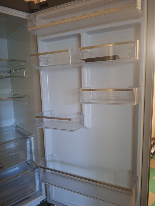 Продам холодильник Samsung