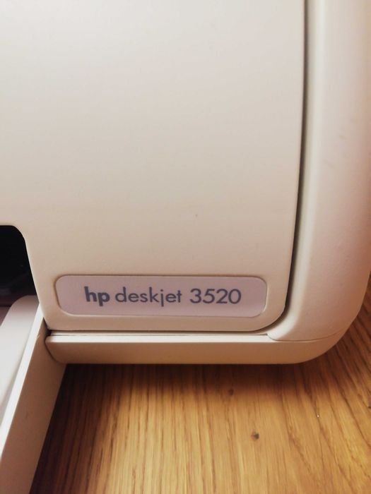 кольоровий струменевий принтер HP Deskjet 3520