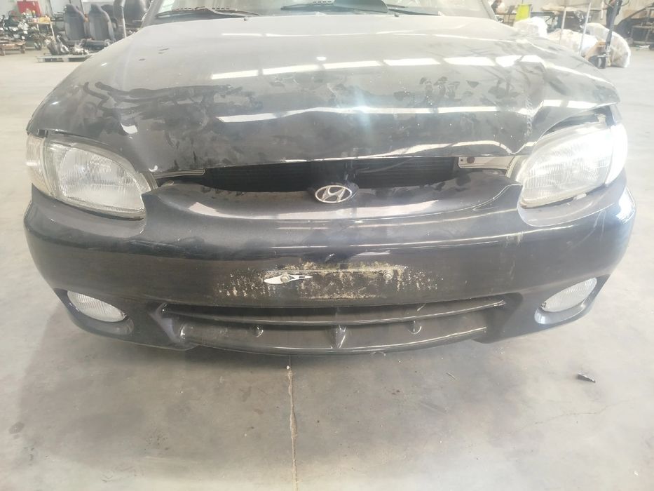 Pára-choques frente HYUNDAI Accent I (X3)