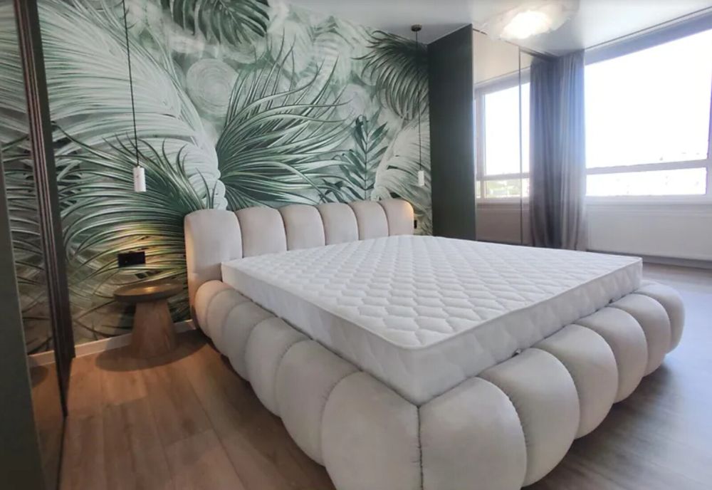 Продаж 3к квартири 101 кв. м на вул. Торговиця