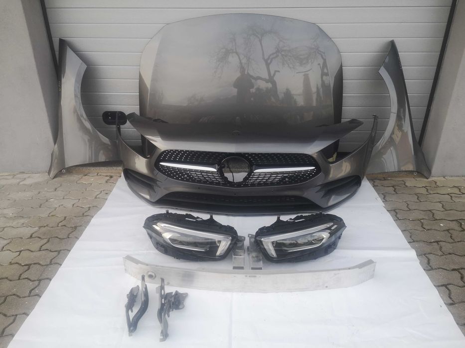 Frente Completa w176/177Mercedes A class w176/177 Faróis Traseiros Led