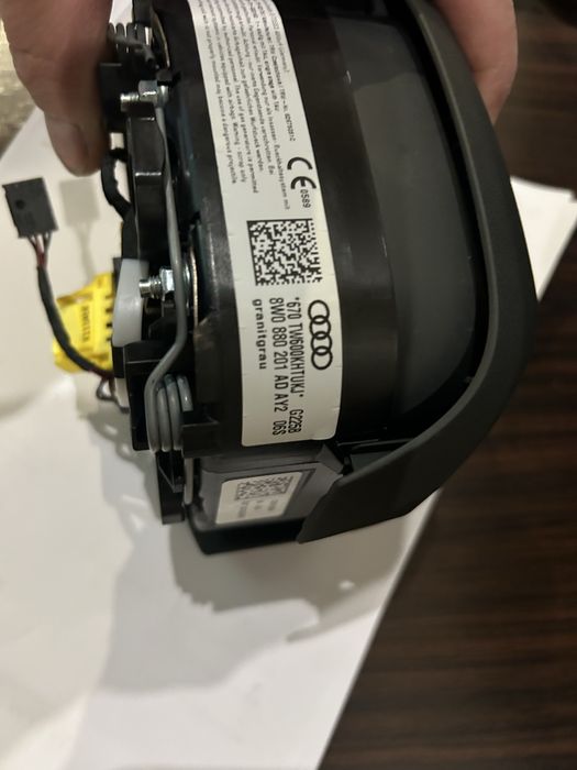 Poduszka air bag kierowcy Audi A4 B9 ladna