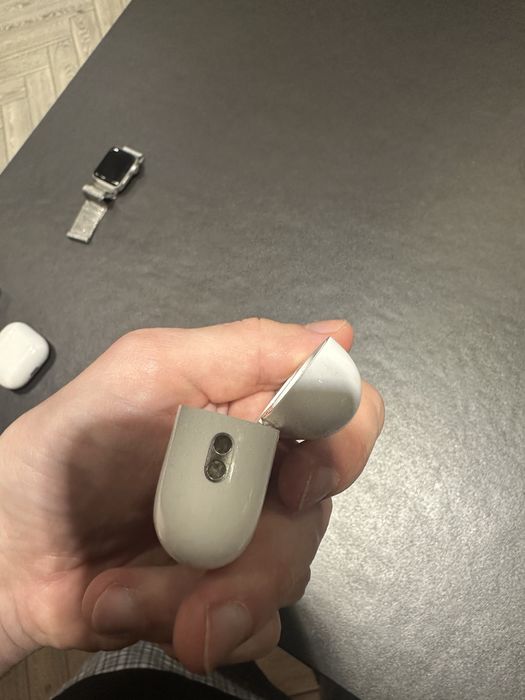 AirPods Pro 2 lightning