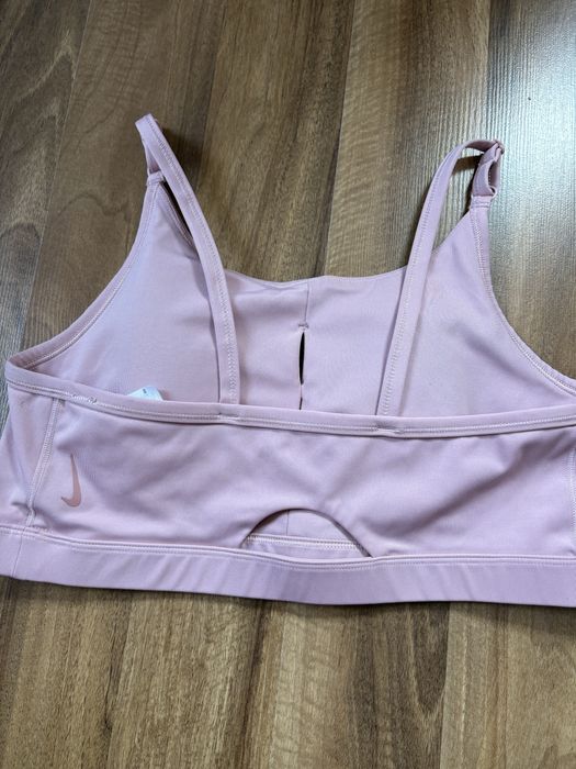 Top sportowy Nike pudrowy róż XL