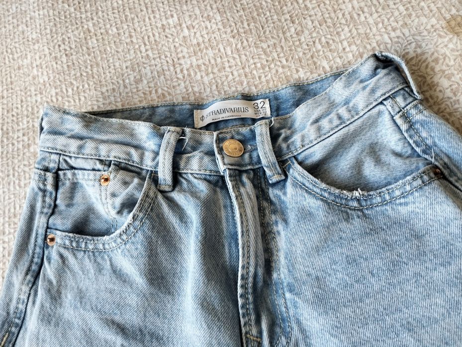 Джинси Stradivarius