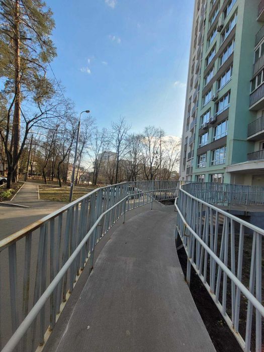 Продам 1к Святошинский р-н м Ак.городок вул Чернобильська буд 9-А