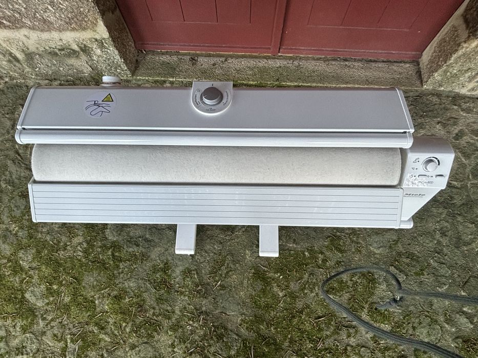 Calandra Miele Profissional HM 16-80D