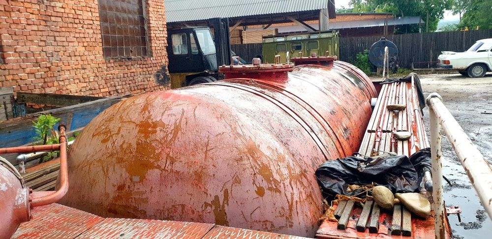 Продам товстостінну бочку.