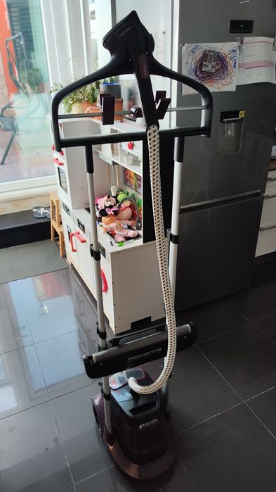 Ferro a Vapor Vertical ROWENTA IS9500D1