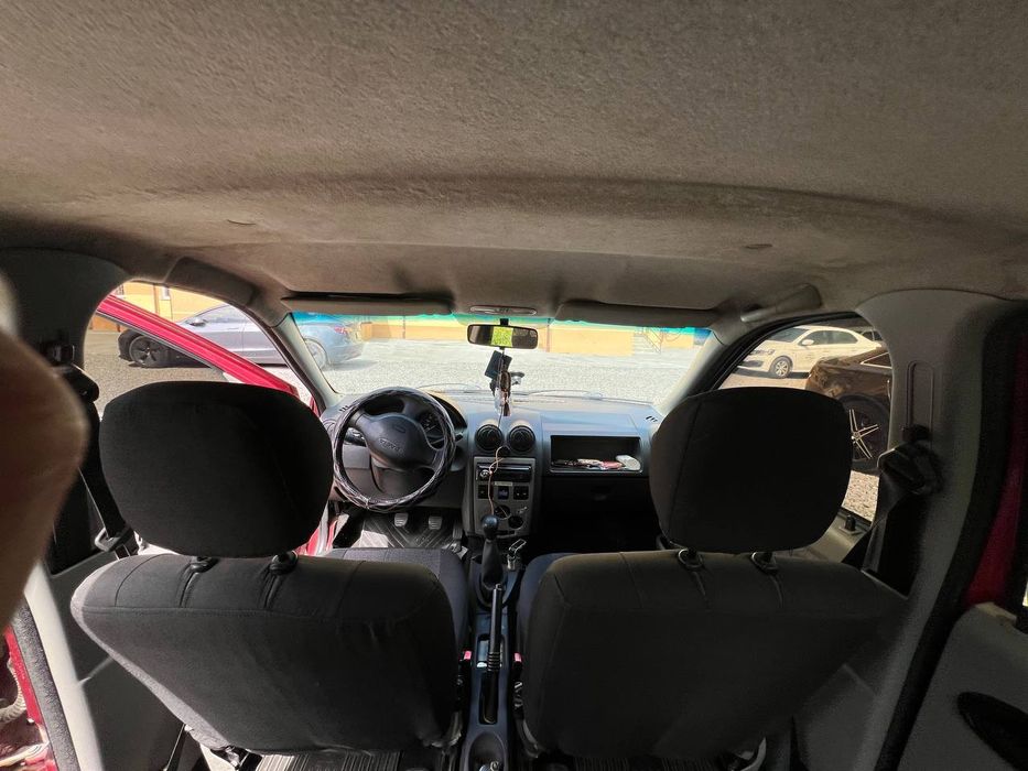 Лоґан1,4 газ бензин