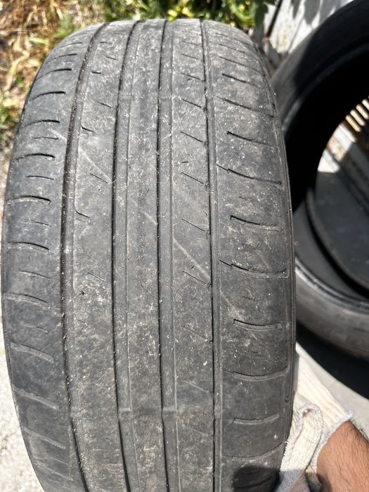 Продам шины 215/55 r17