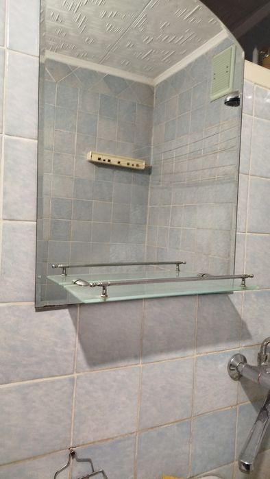 Продам раковину та зеркало