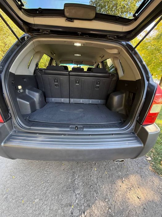 Продам автомобіль Hyundai Tucson 2007 року