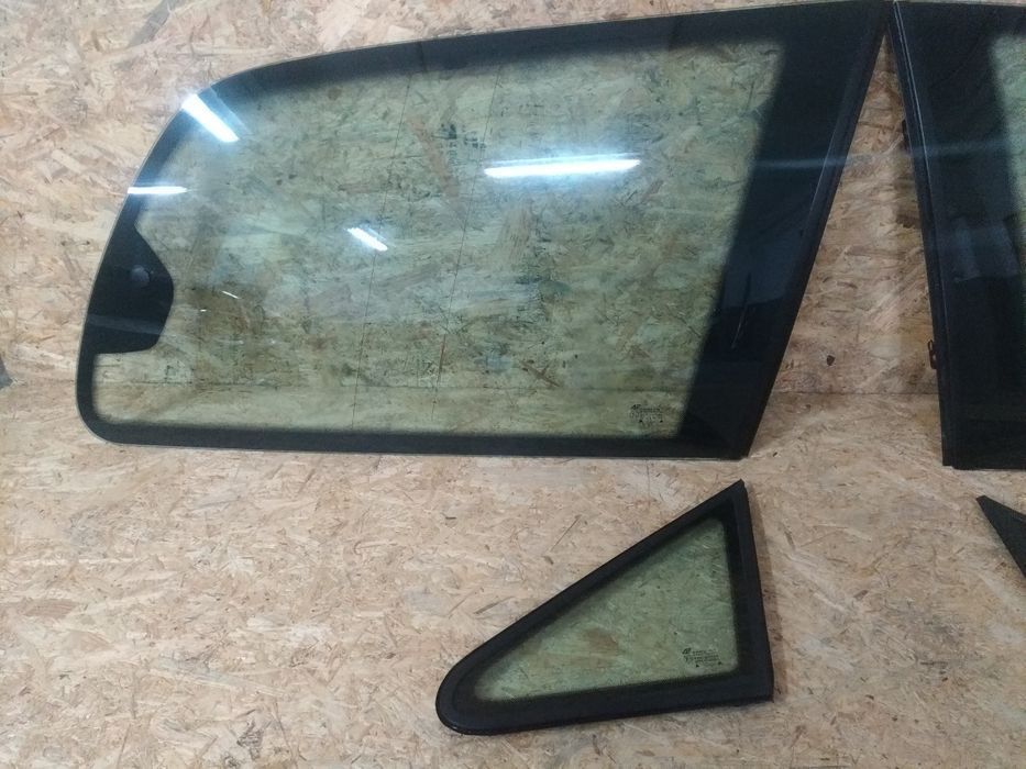Vidro Lateral Ilharga Borracha Vw Sharan Galaxy mk2 Triangular Frente