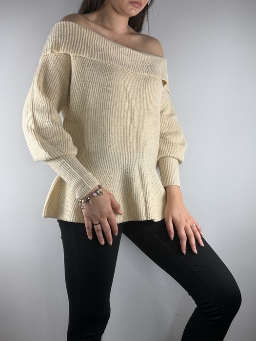 Beżowy kremowy nude sweter opadające ramiona Body Flirt 44/46
