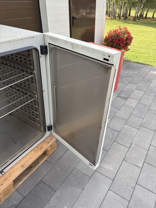 Suszarka laboratoryjna Binder FED 400