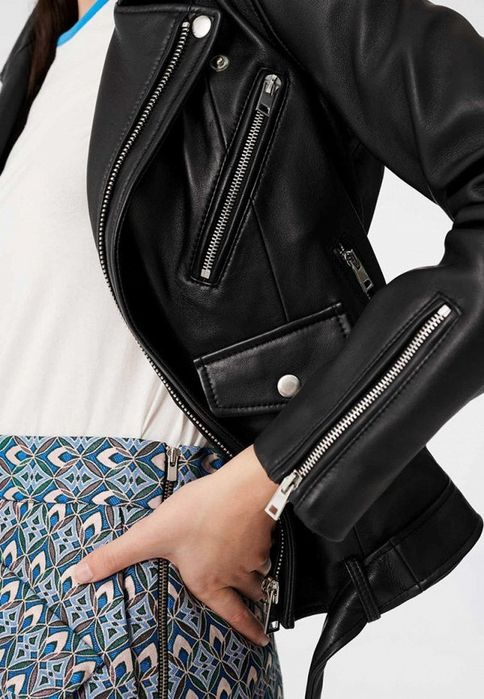 Шкіряна куртка чорна Maje