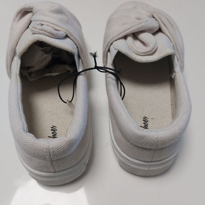 Sneakersy z kokardą NLY shoes 36