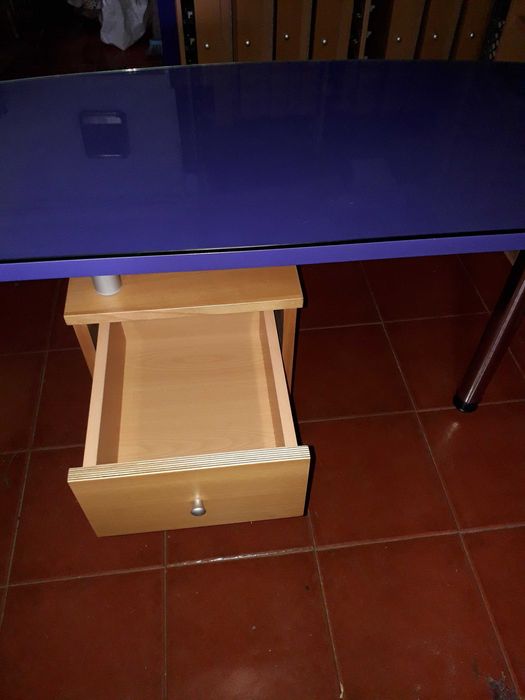 Mesa de apoio Manicure