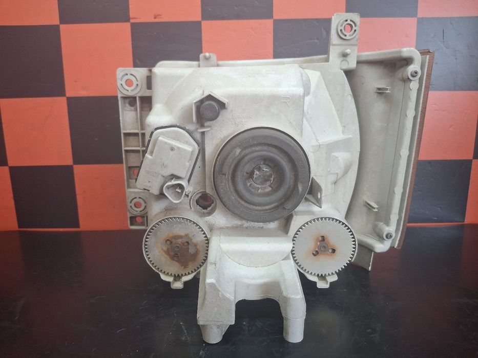 Ótica / farol direita ISUZU ELF Chassis (NKR8_, NKQ8_)