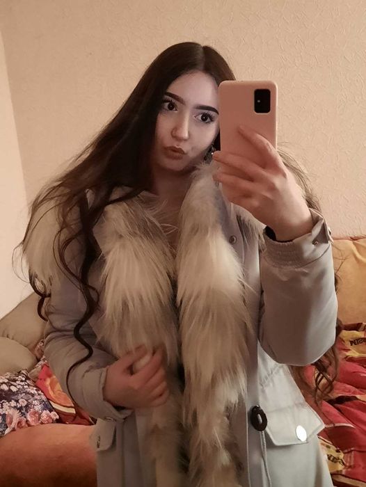 Парка зимня з хутром песця