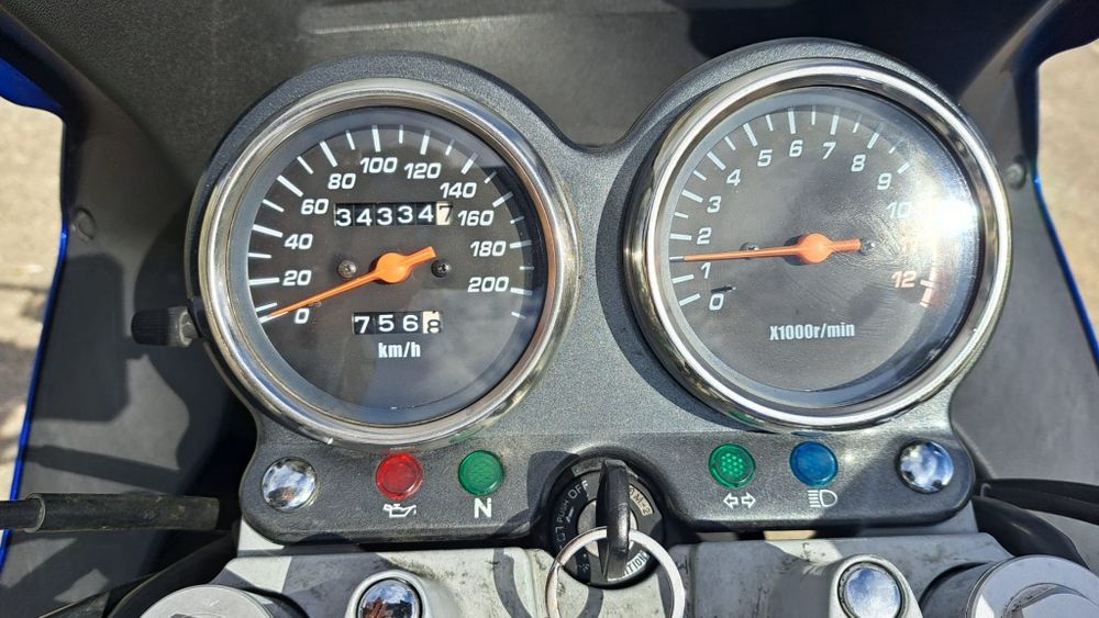 Suzuki gs500f 20011