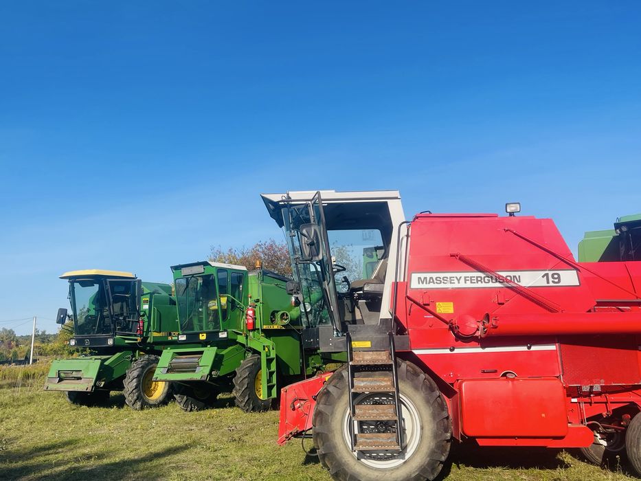 Комбайн Massey Ferguson 19