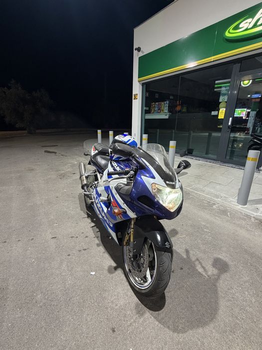 SUZUKI GSX-R 1000 K1 | 2001 | LENDÁRIA