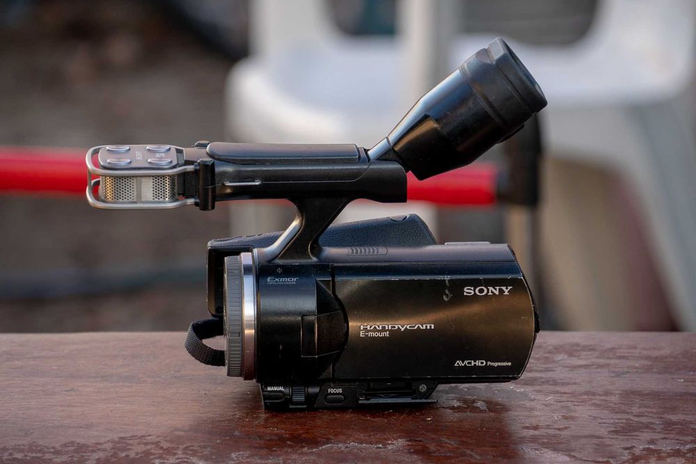 Nex Vg20e Camcorder With Interchangeable Lenses ≥ SONY NEX-VG20E