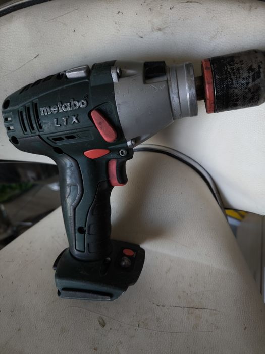 Потужний шуруповерт,шурупокрут metabo bs18 ltx impuls