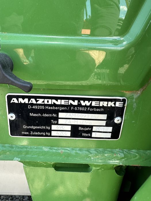 Продам розкидач міндобрив amazone Амазон лійка