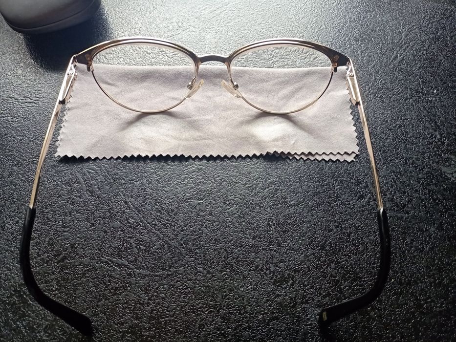 Okulary korekcyjne +2,5