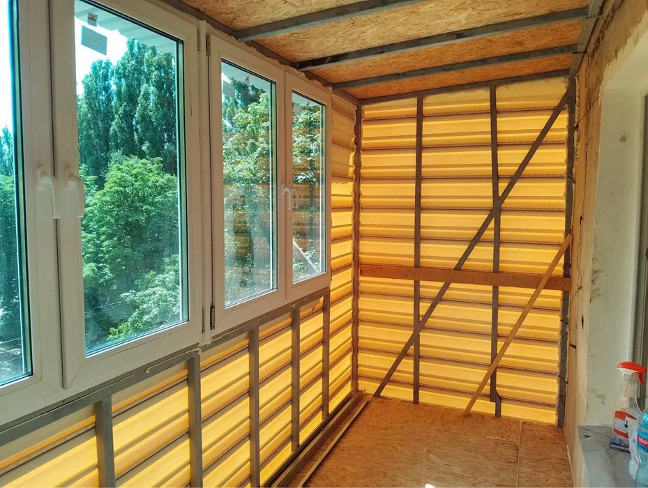 Балкони під Ключ