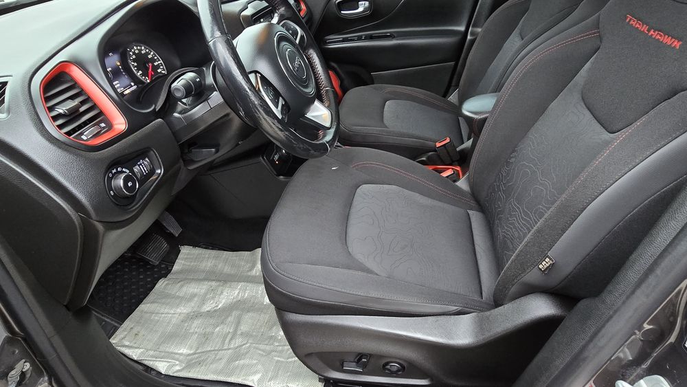 Продається  Jeep Renegade Trailhawk