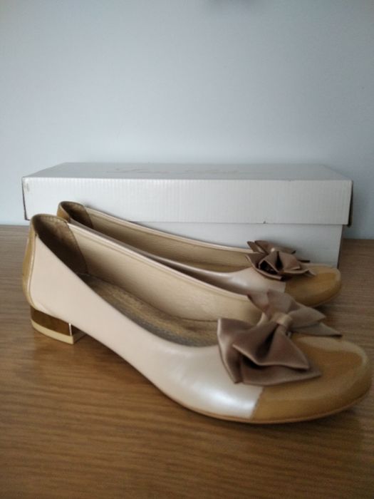 Beżowe baleriny Len Art