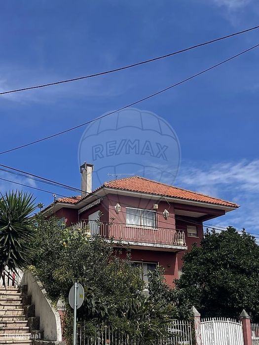 Moradia T6 para venda