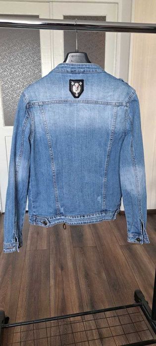Жіночий джинсовий піджак