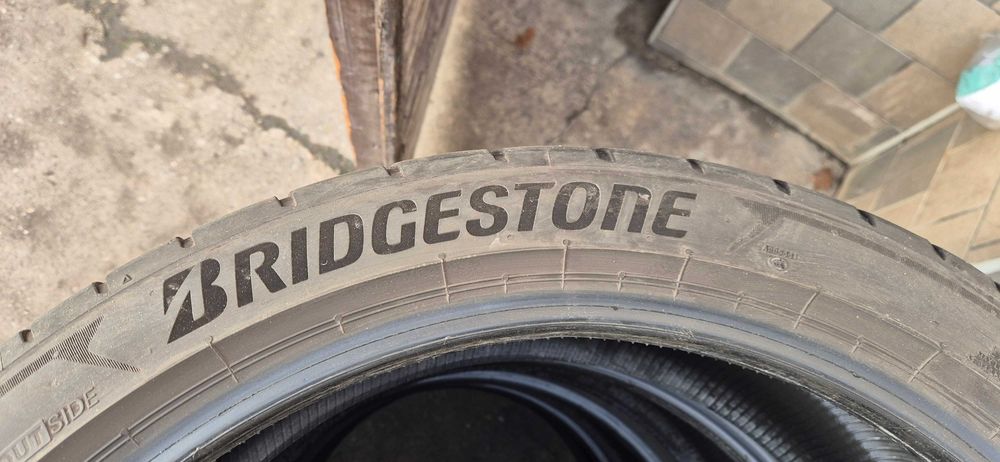 Komplet opon letnich Bridgestone _ 255/40/21 _ 295/35/21
