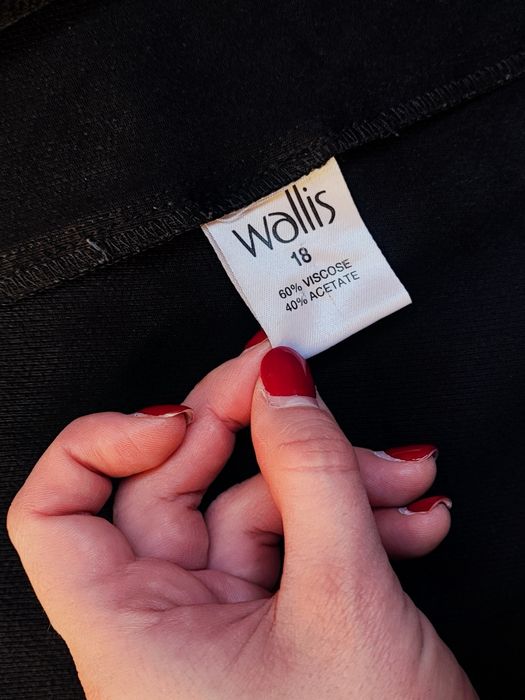 Черный женский пиджак