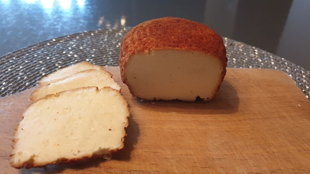 Ser, sery, serki wędzone, wysyłka do paczkomatu.