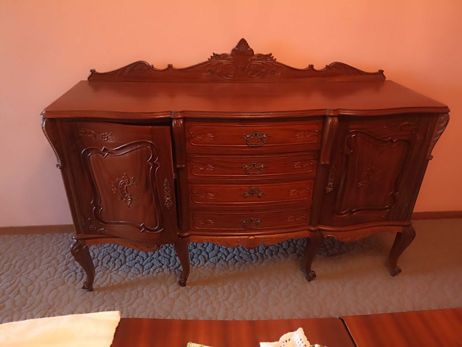 Móvel antigo como novo