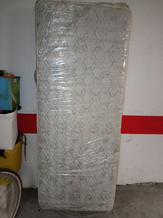 Colchão solteiro novo